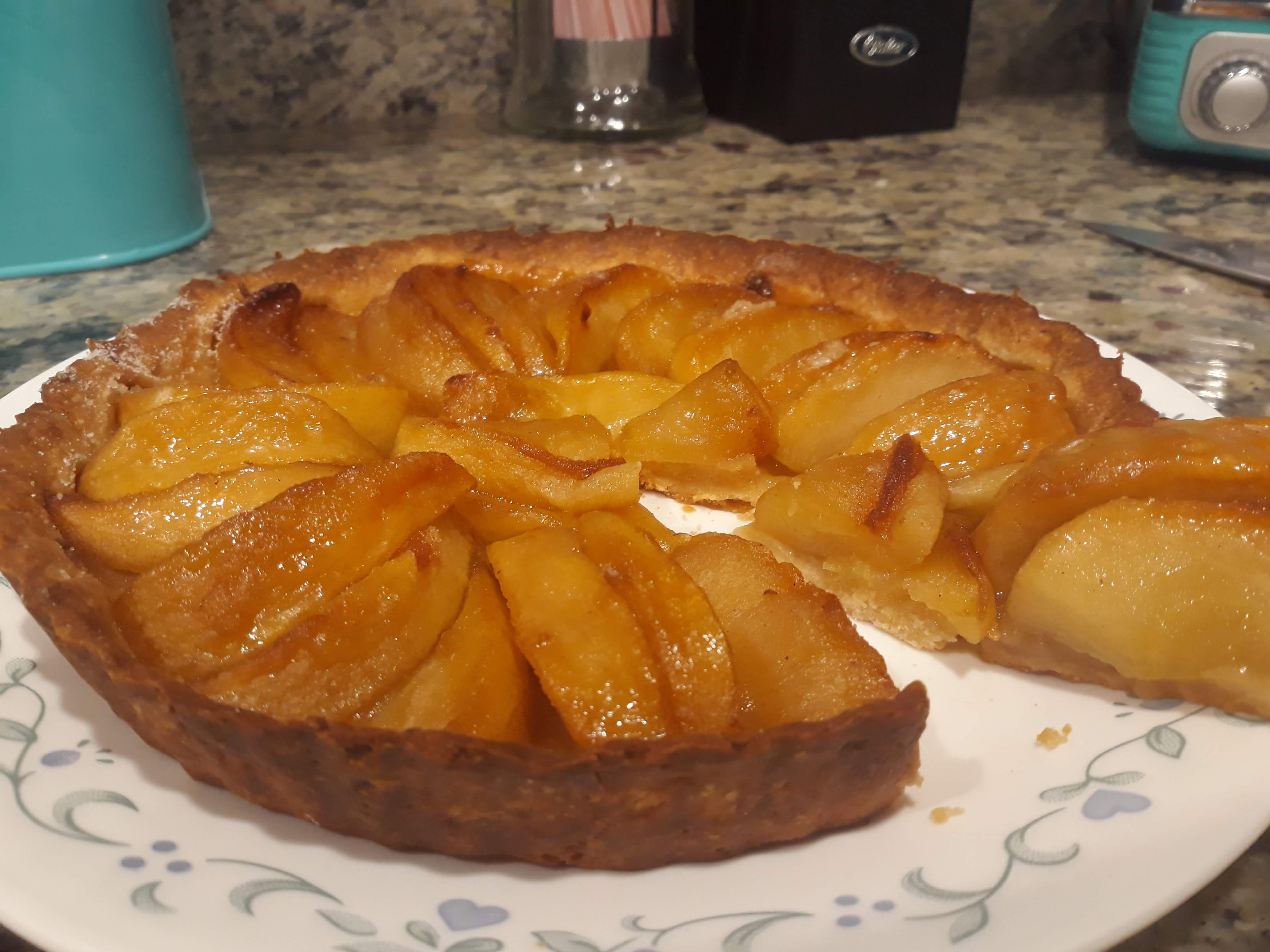 Apple tart with glazed slices